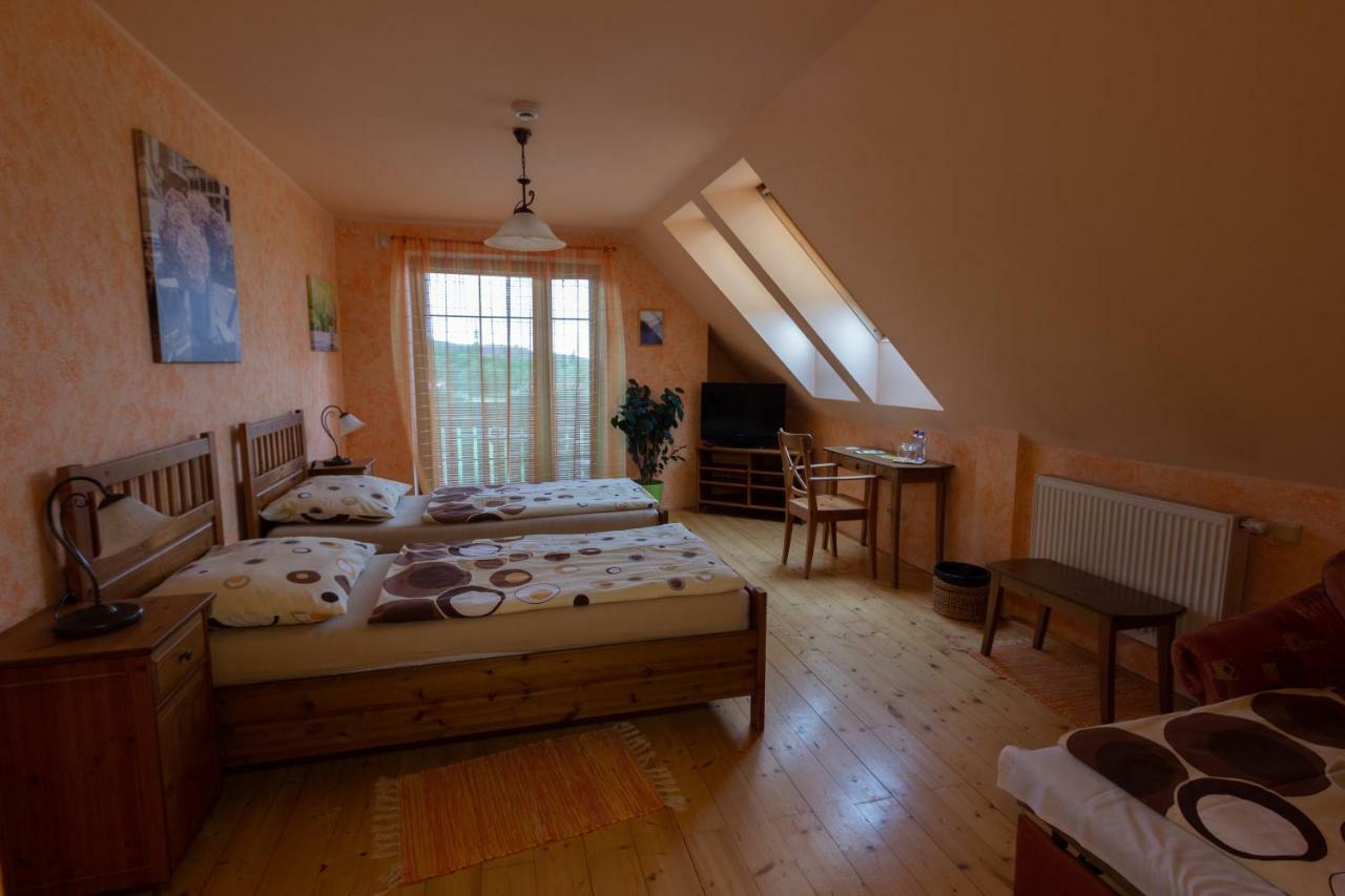 Penzion Pod Hradem Potštejn Extérieur photo