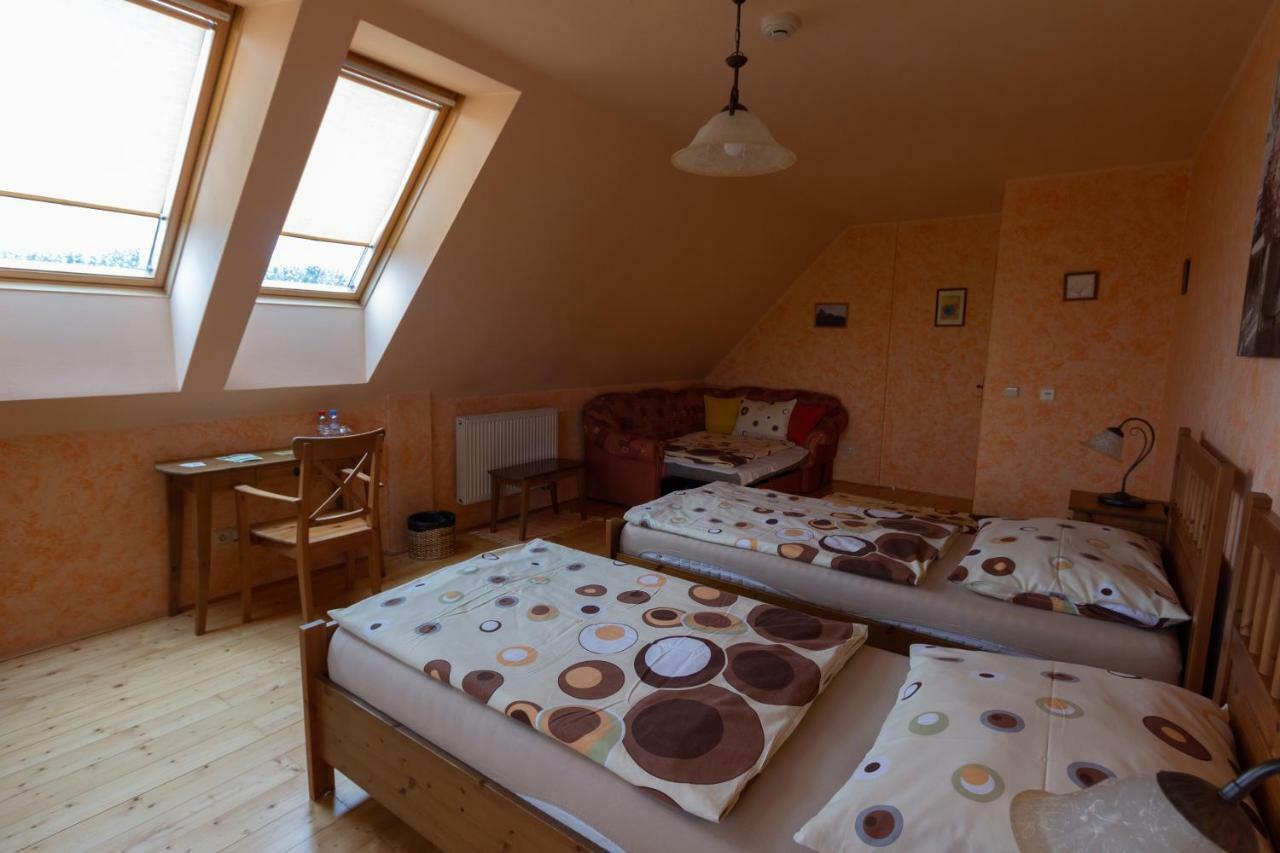 Penzion Pod Hradem Potštejn Extérieur photo